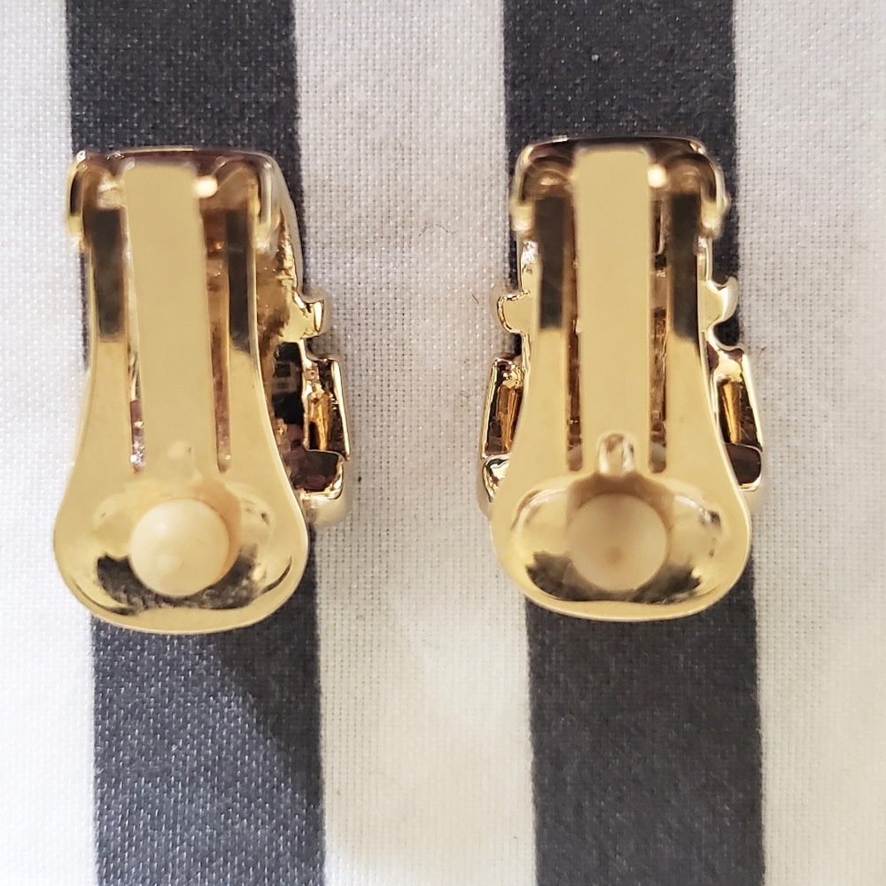 Vintage Belt Motif Gold Half-Hoop Earrings - Picture 3 of 3